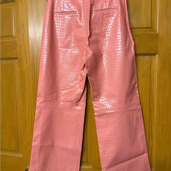 Alice + Olivia Coral Croc-Embossed Wide Leg Pants - Picture 2 of 9